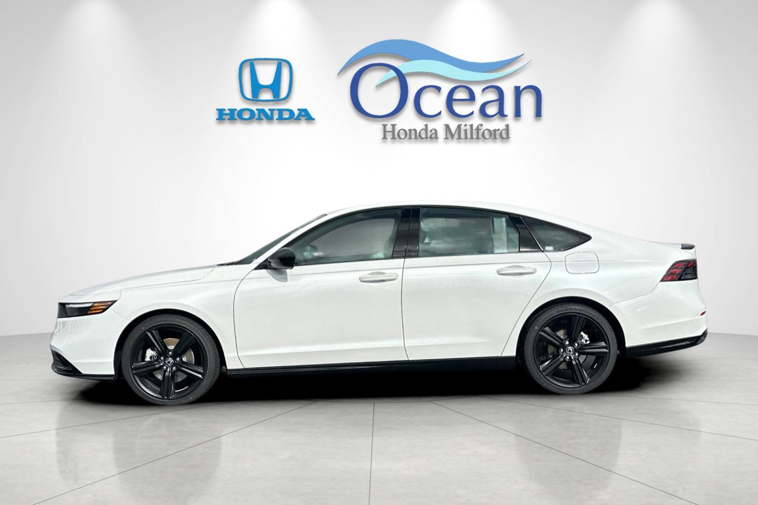 New 2026 Platinum White Pearl Honda Sport-L Hybrid image 2