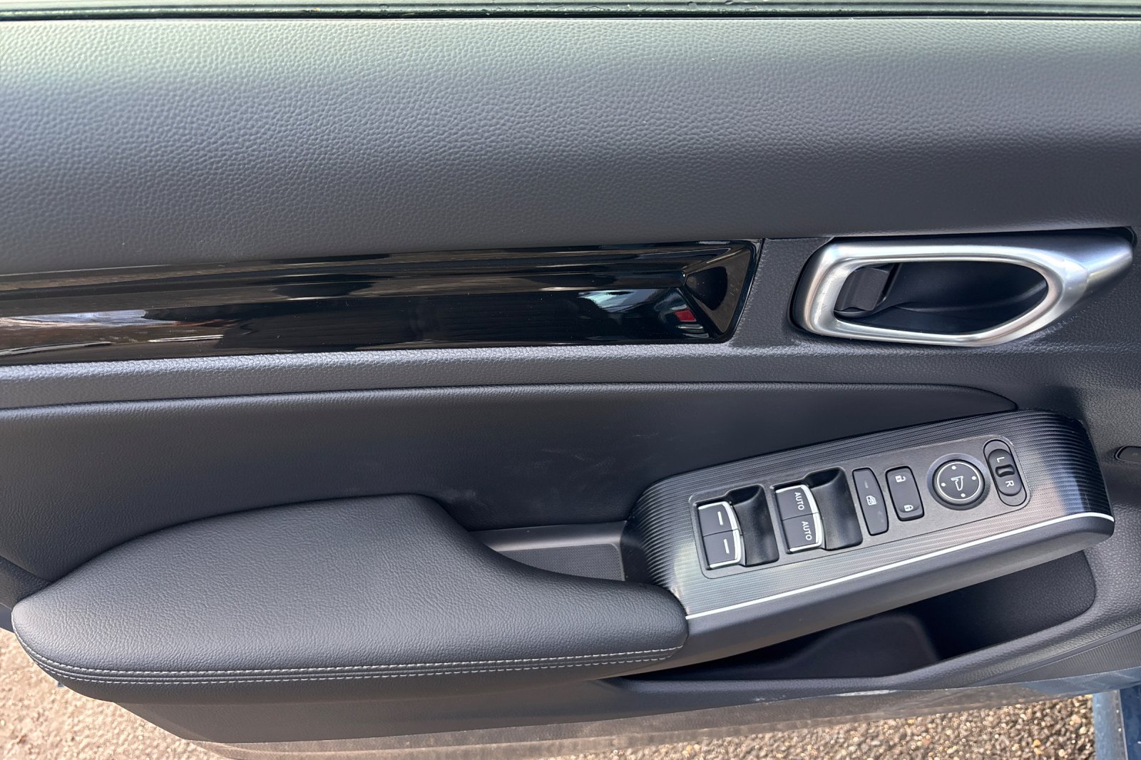 2026 Honda Civic Sport Touring - Photo 10