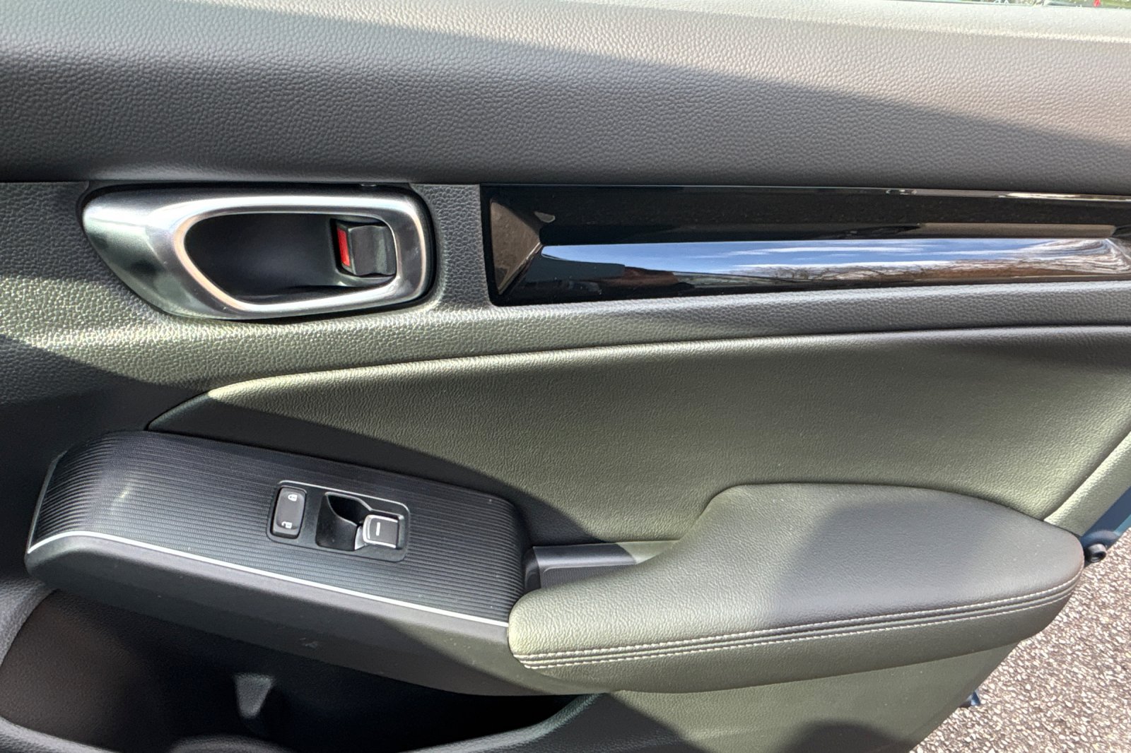 2026 Honda Civic Sport Touring - Photo 18