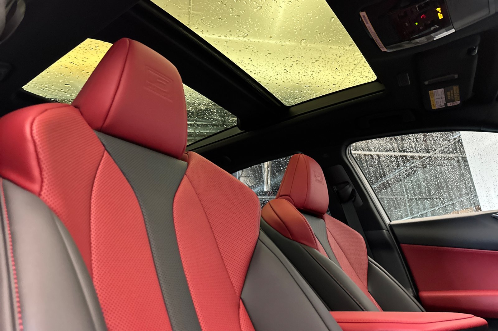 2025 Lexus NX 350 - Photo 17