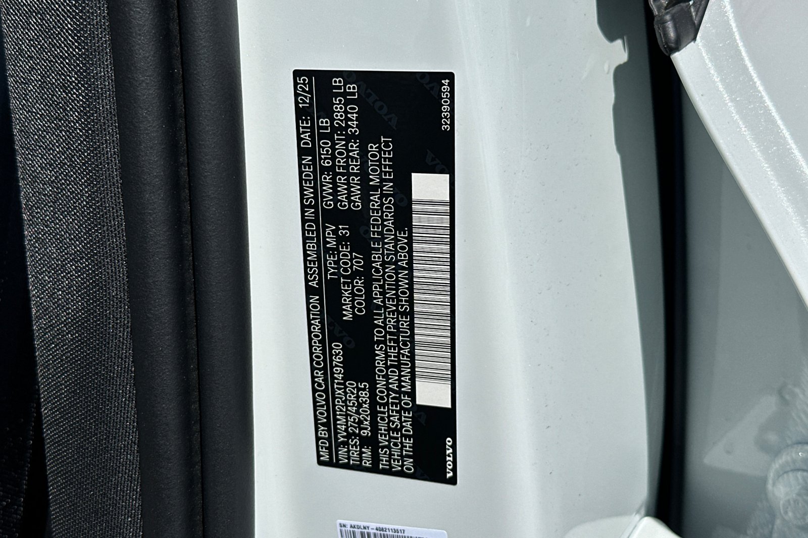 New 2026 Crystal White Volvo Core image 29