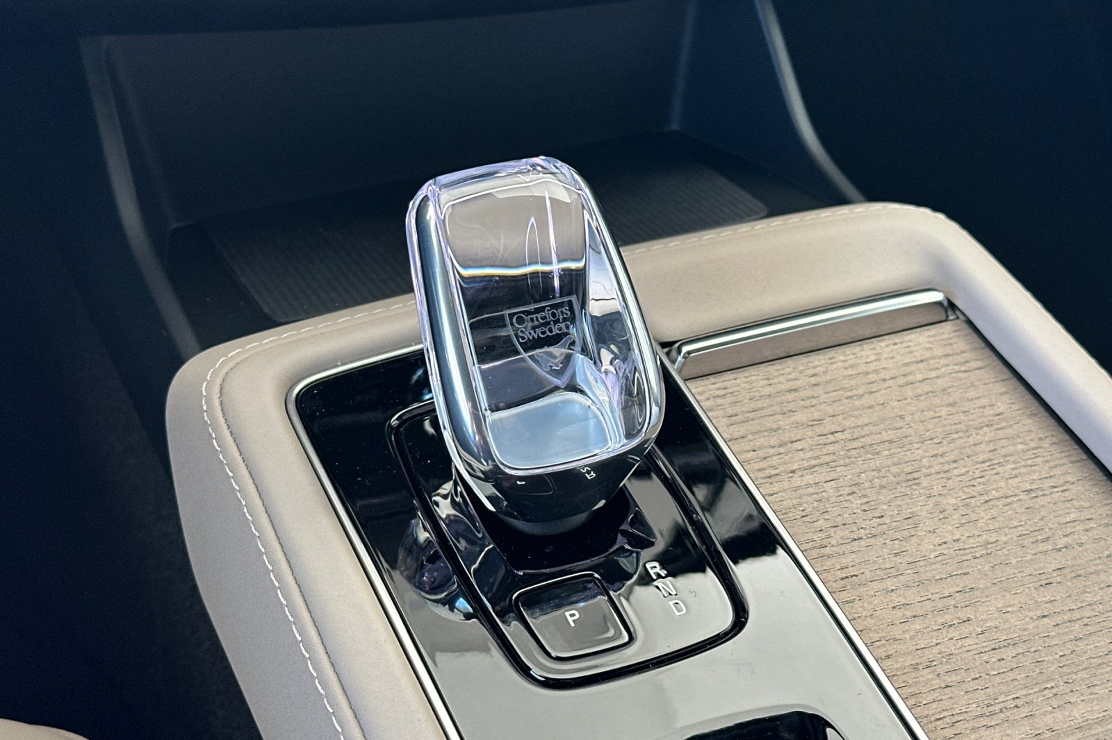 New 2026 Crystal White Volvo Core image 23
