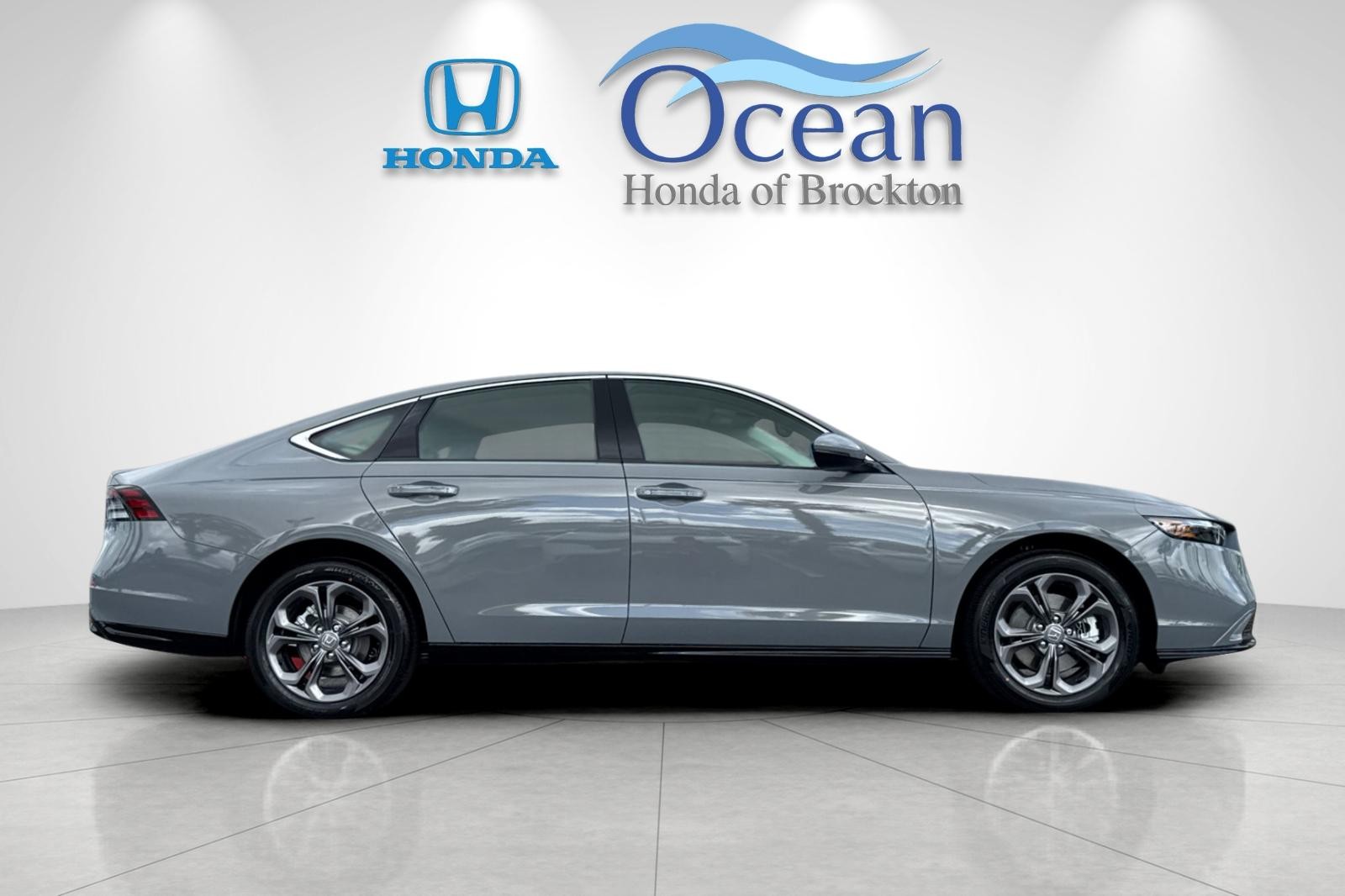 New 2026 Urban Gray Pearl Honda EX-L image 6