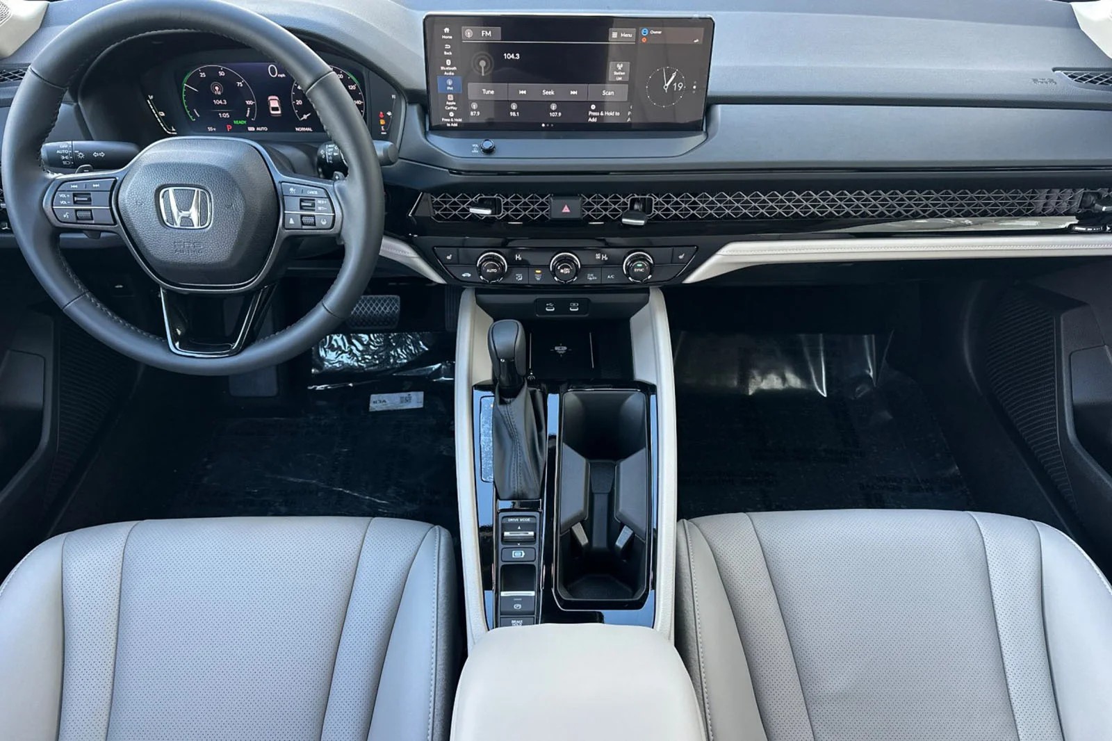 New 2026 Urban Gray Pearl Honda EX-L image 36