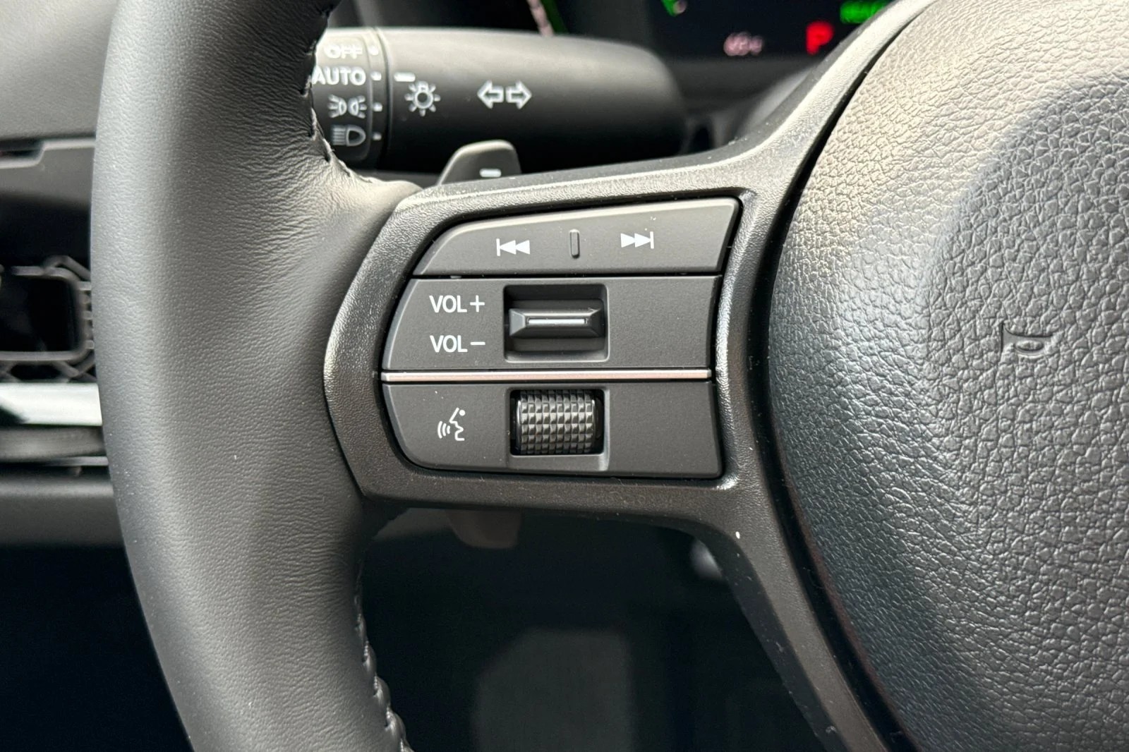 New 2026 Urban Gray Pearl Honda EX-L image 55