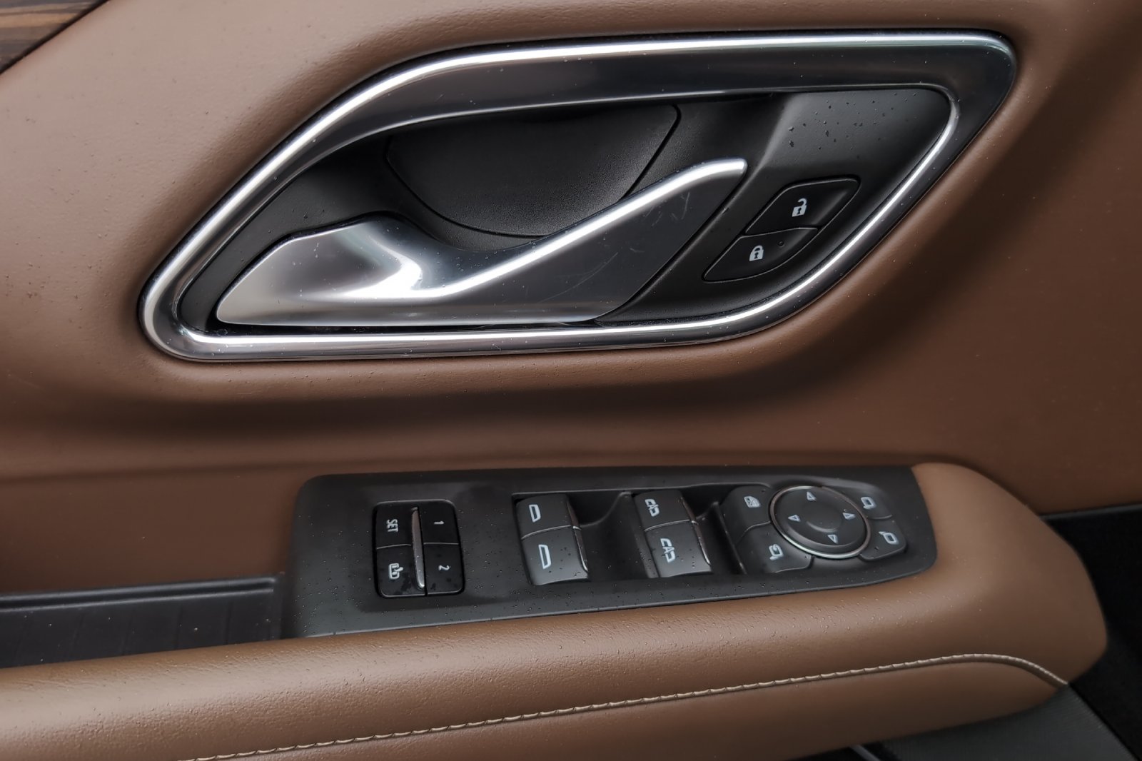 Used 2022 Gray Chevrolet High Country image 12