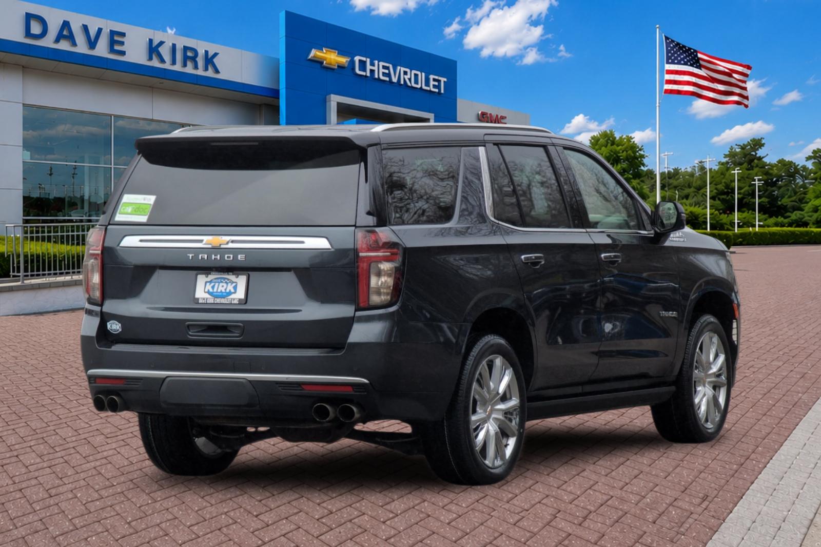 Used 2022 Gray Chevrolet High Country image 3