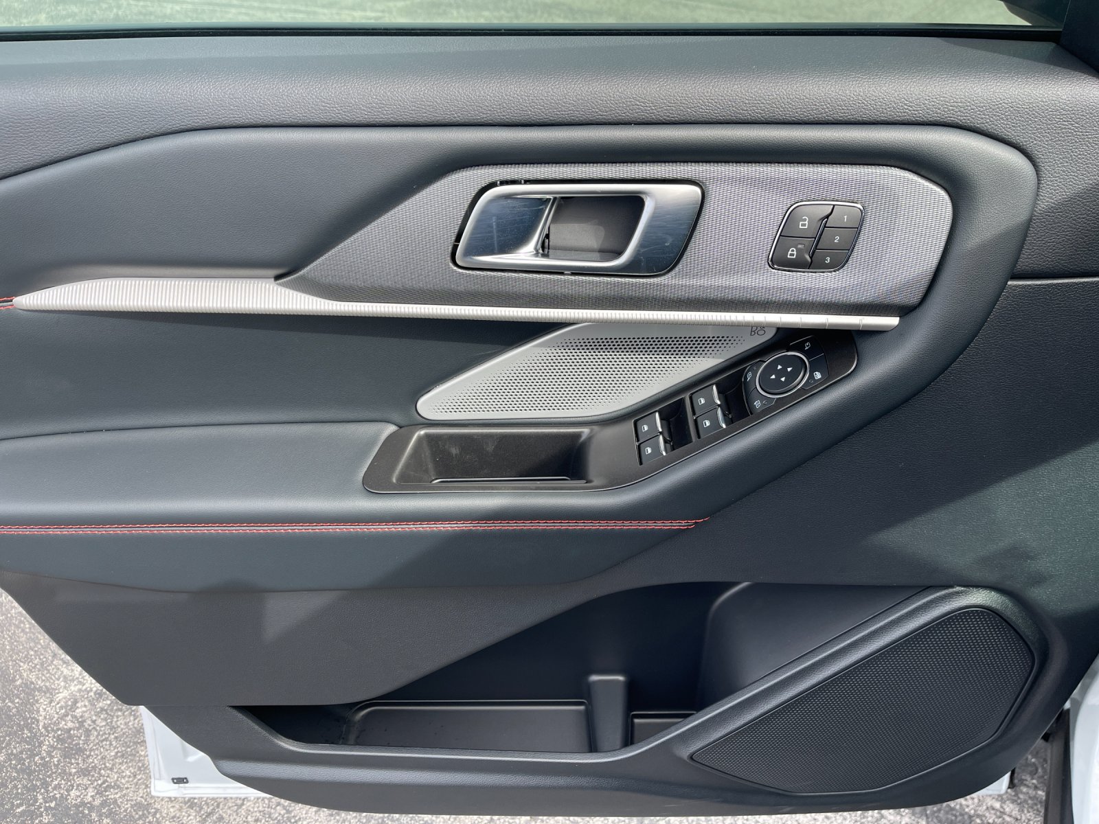New 2026 Space White Metallic Ford ST image 11