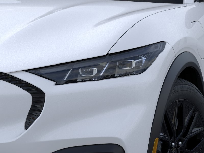 New 2026 White Metallic Ford Select image 18