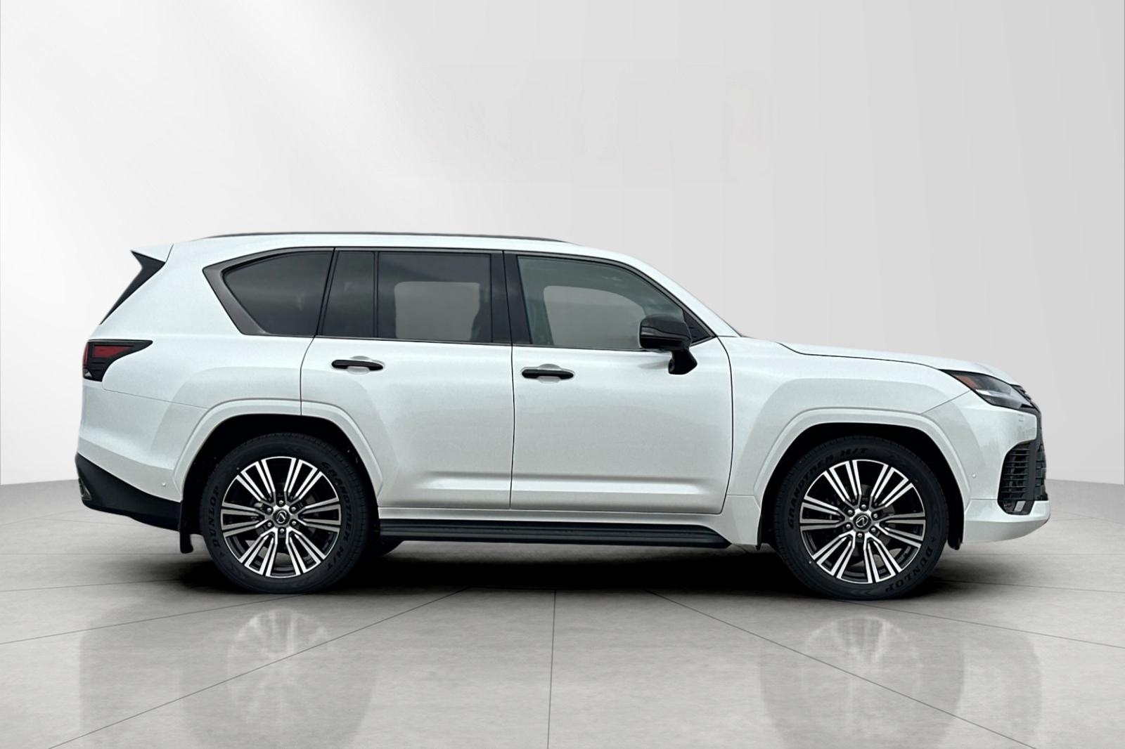 2026 Lexus LX 700h Luxury - Photo 7