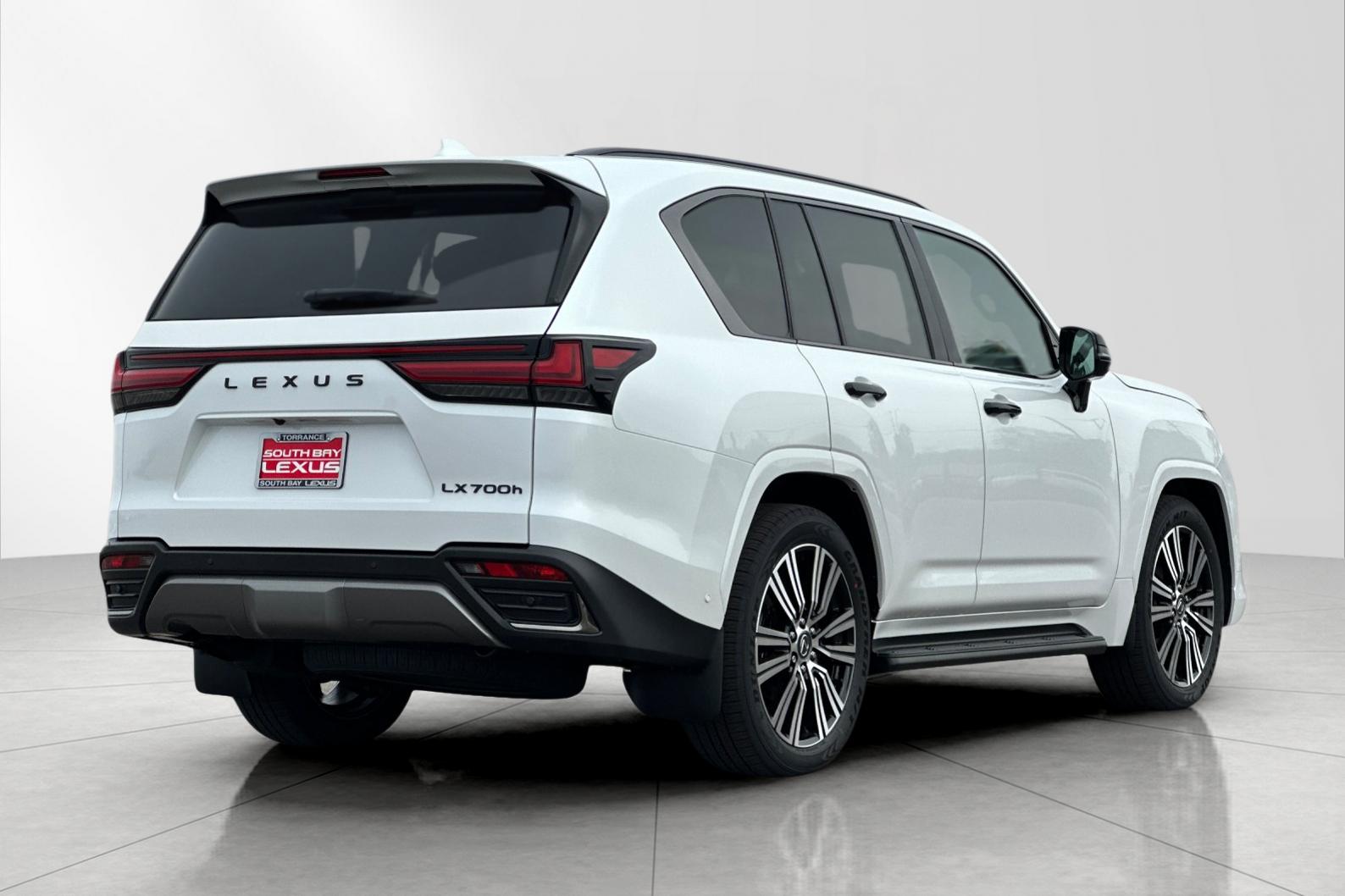 2026 Lexus LX 700h Luxury - Photo 6