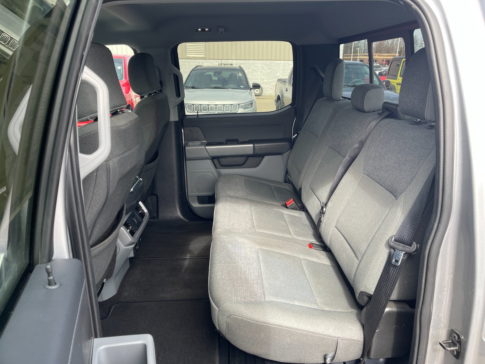 Used 2024 Silver Ford XLT image 14