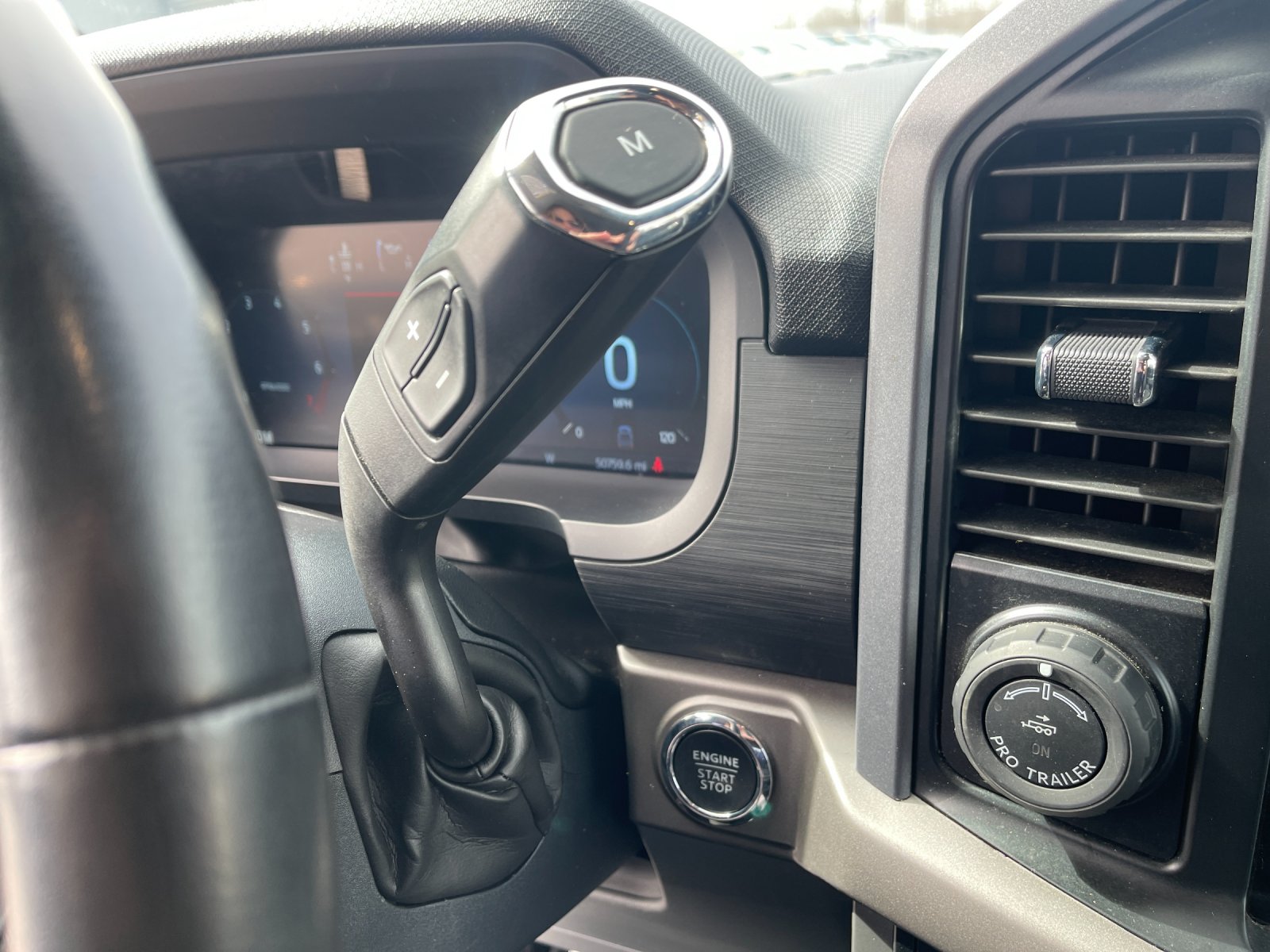 Used 2024 Silver Ford XLT image 23