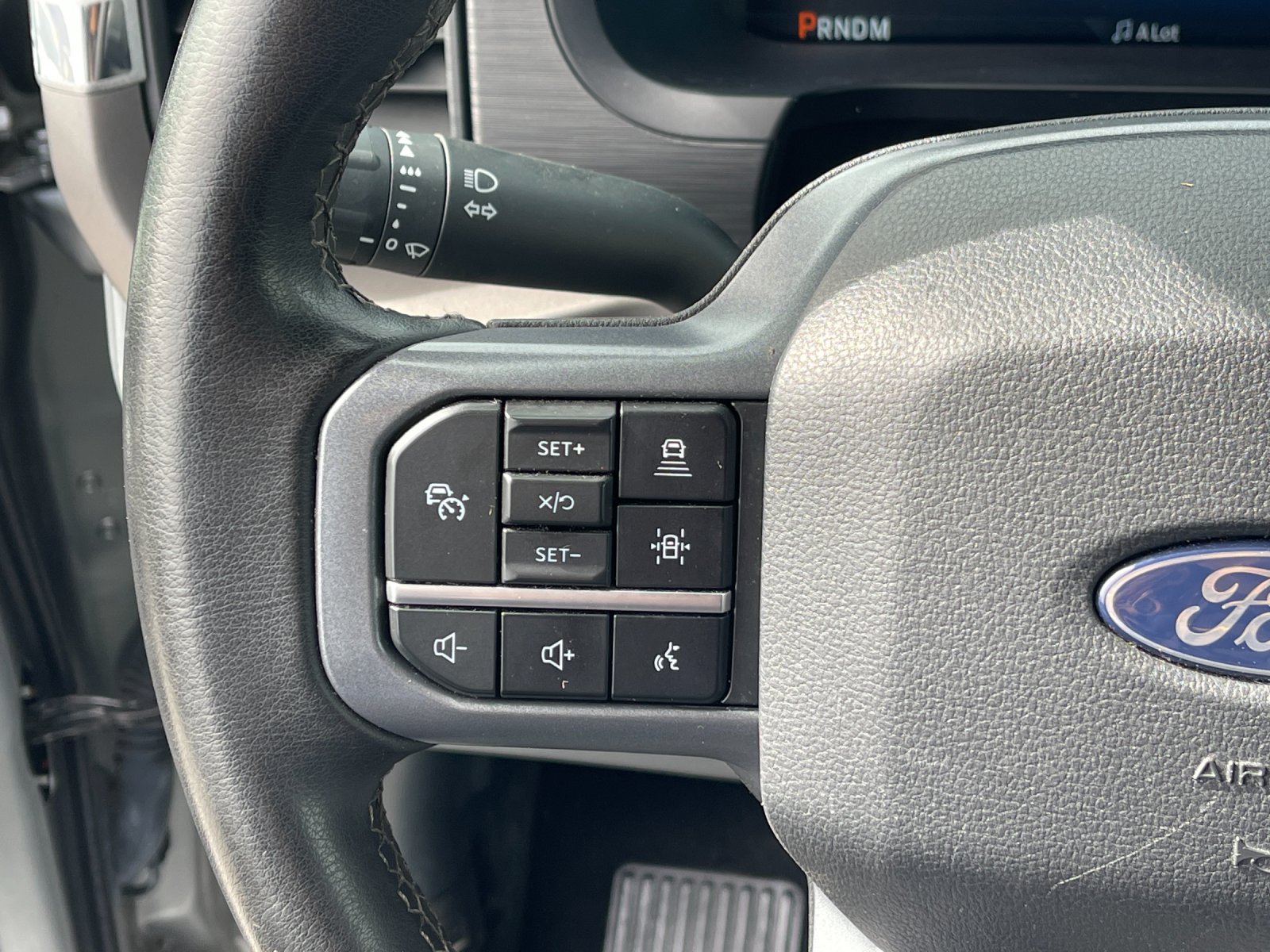 Used 2024 Silver Ford XLT image 26