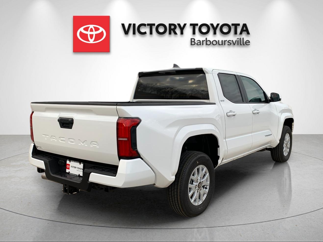 New 2026 Ice Cap Toyota SR5 image 7