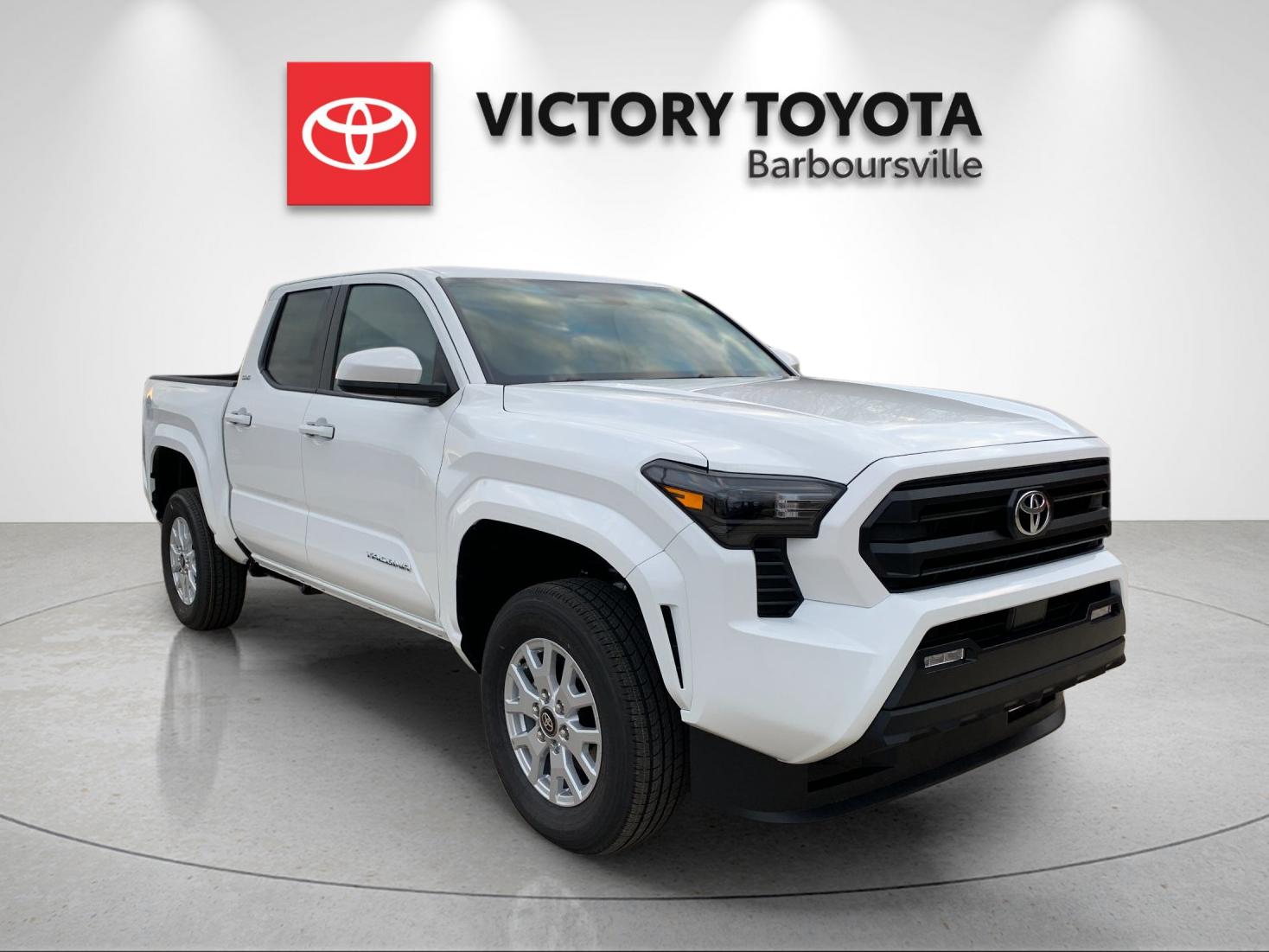 New 2026 Ice Cap Toyota SR5 image 5