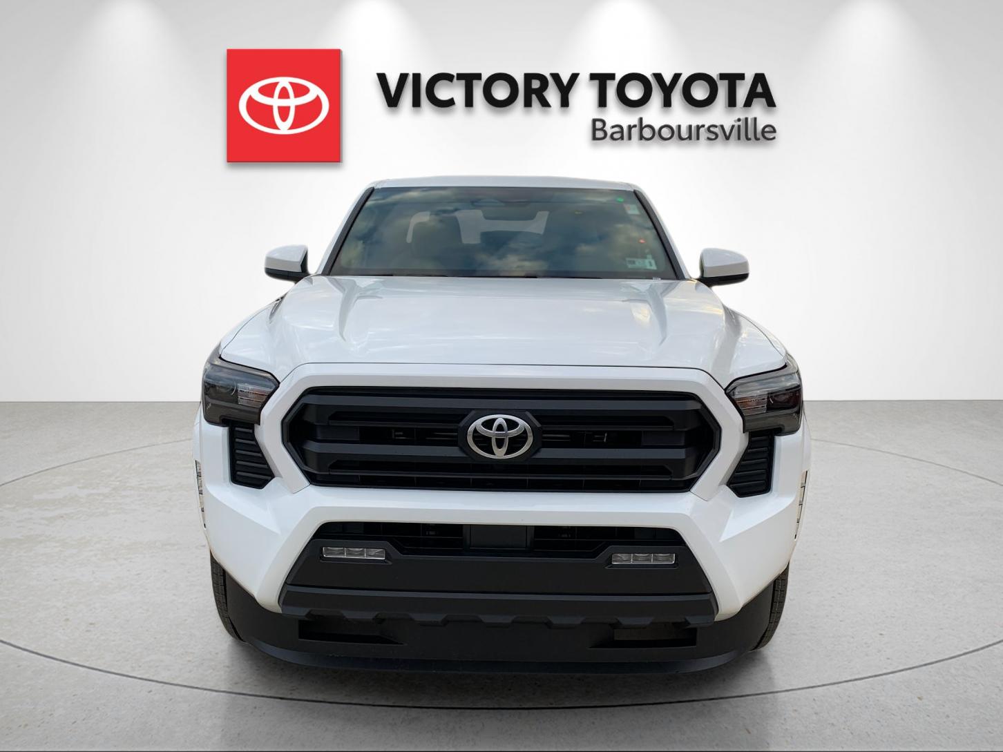 New 2026 Ice Cap Toyota SR5 image 8