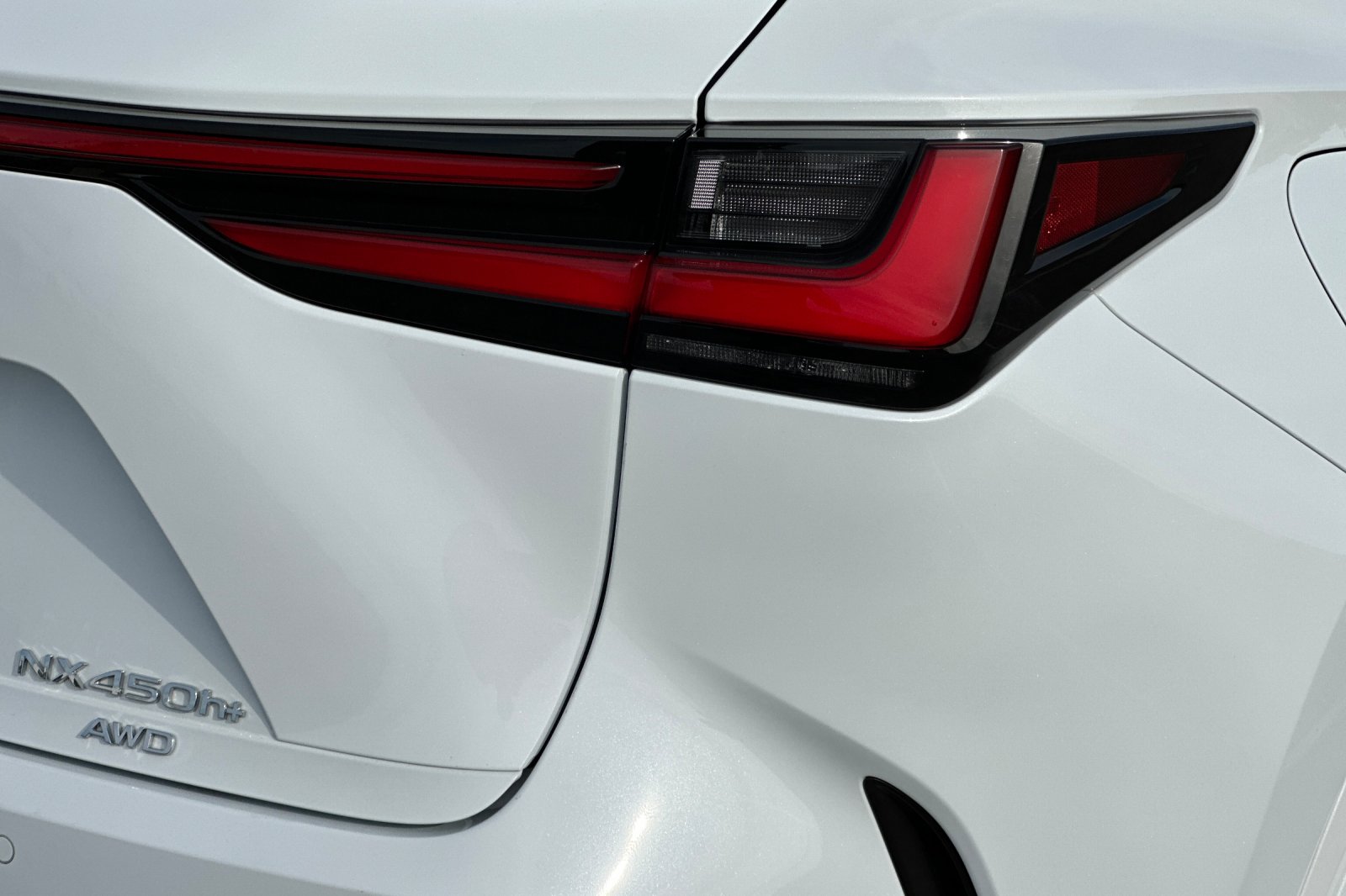 2024 Lexus NX PHEV 450h+ - Photo 26