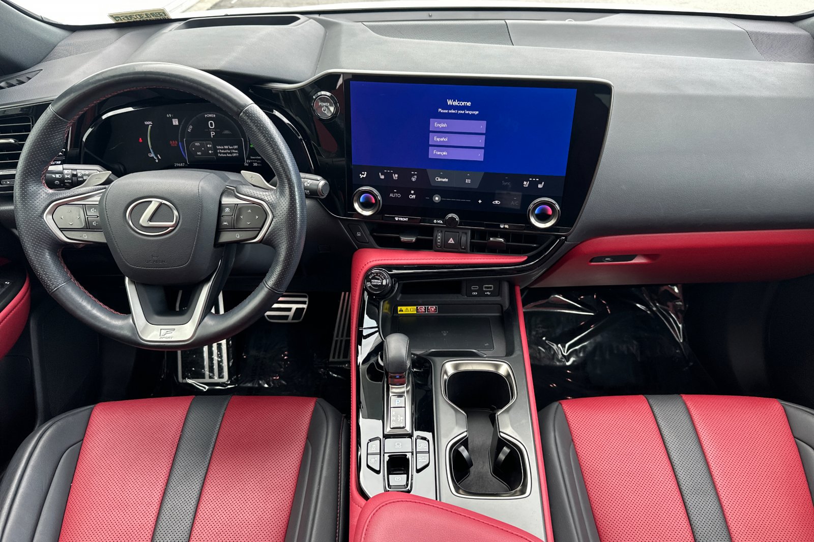 2024 Lexus NX PHEV 450h+ - Photo 13
