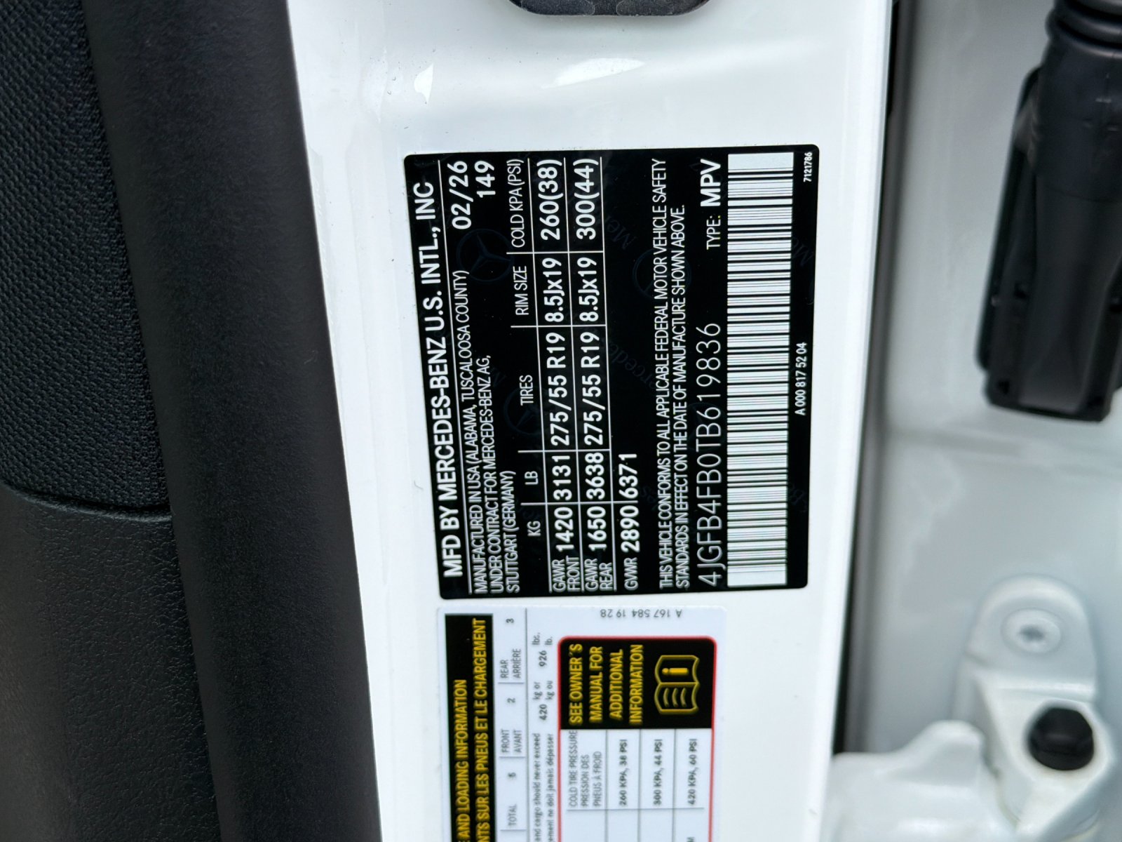 Certified Used 2026 Polar White Mercedes-Benz GLE 350 4D Sport Utility 4MATIC® image 37