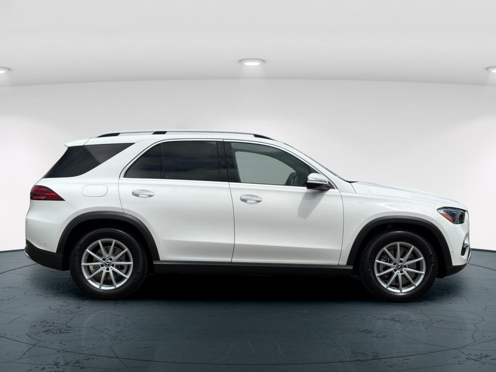 Certified Used 2026 Polar White Mercedes-Benz GLE 350 4D Sport Utility 4MATIC® image 8
