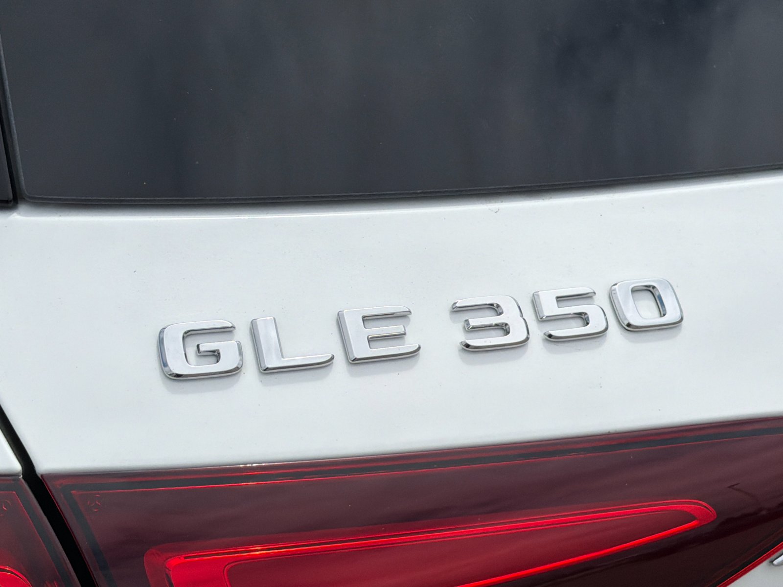 Certified Used 2026 Polar White Mercedes-Benz GLE 350 4D Sport Utility 4MATIC® image 36