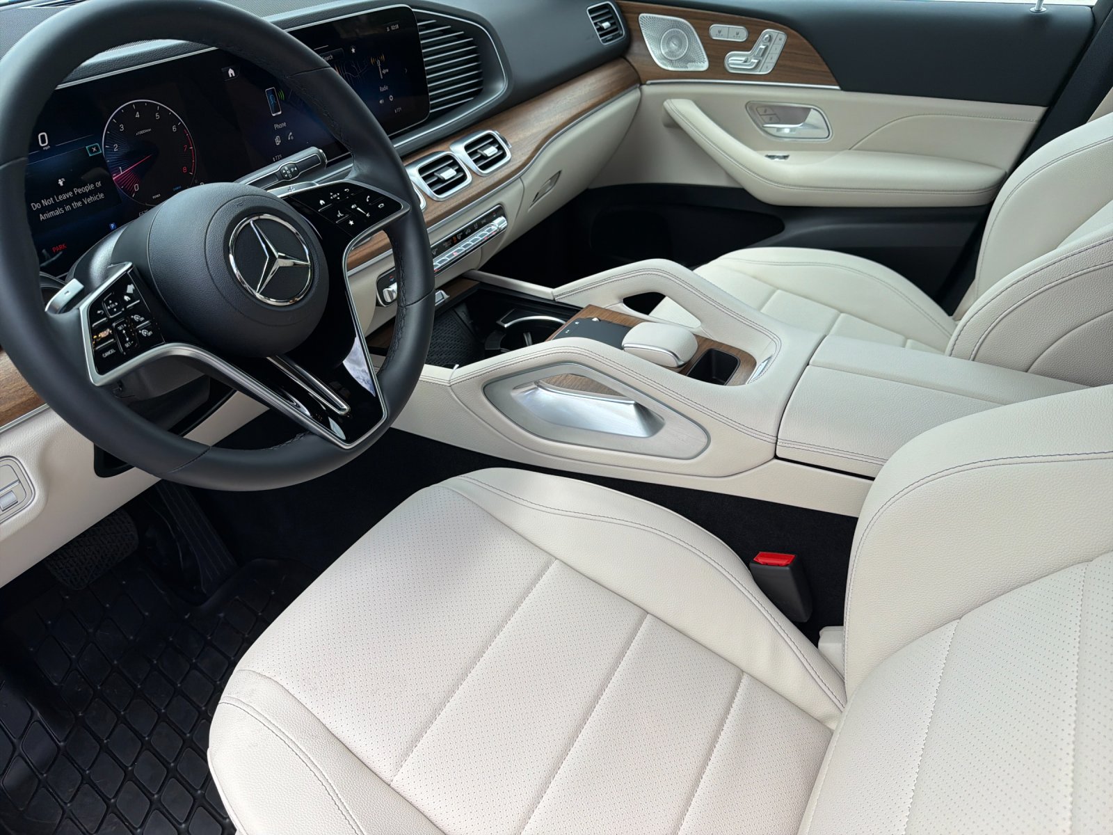 Certified Used 2026 Polar White Mercedes-Benz GLE 350 4D Sport Utility 4MATIC® image 11