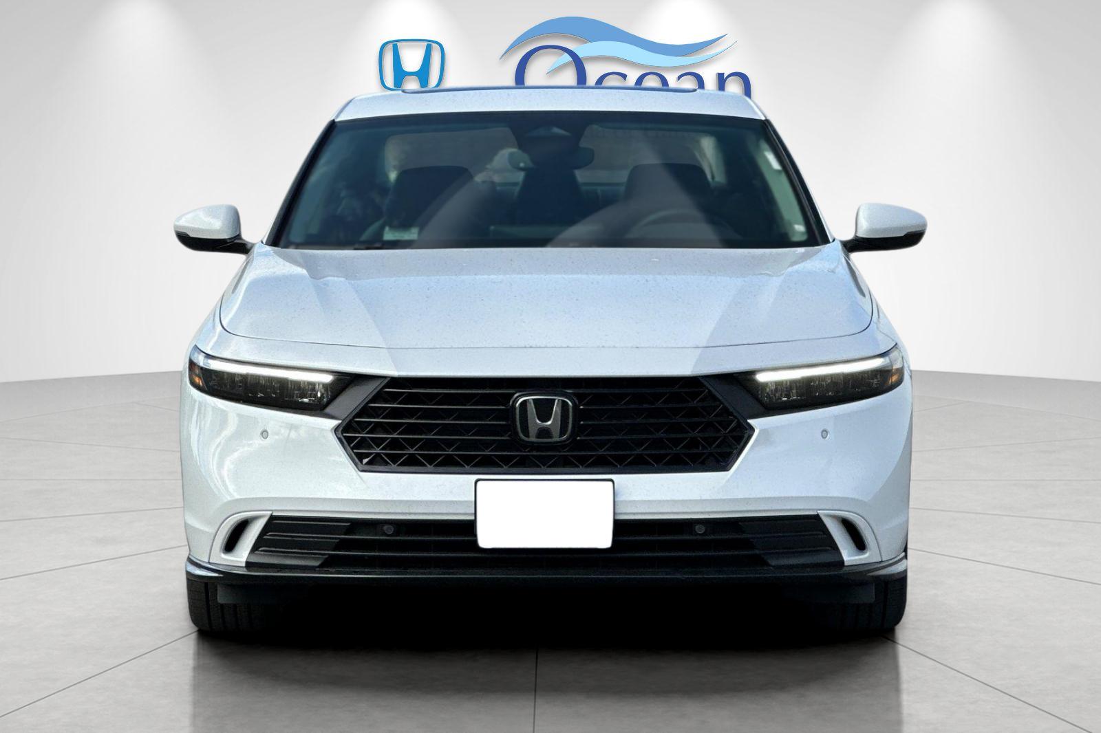 New 2026 Platinum White Pearl Honda EX-L image 8
