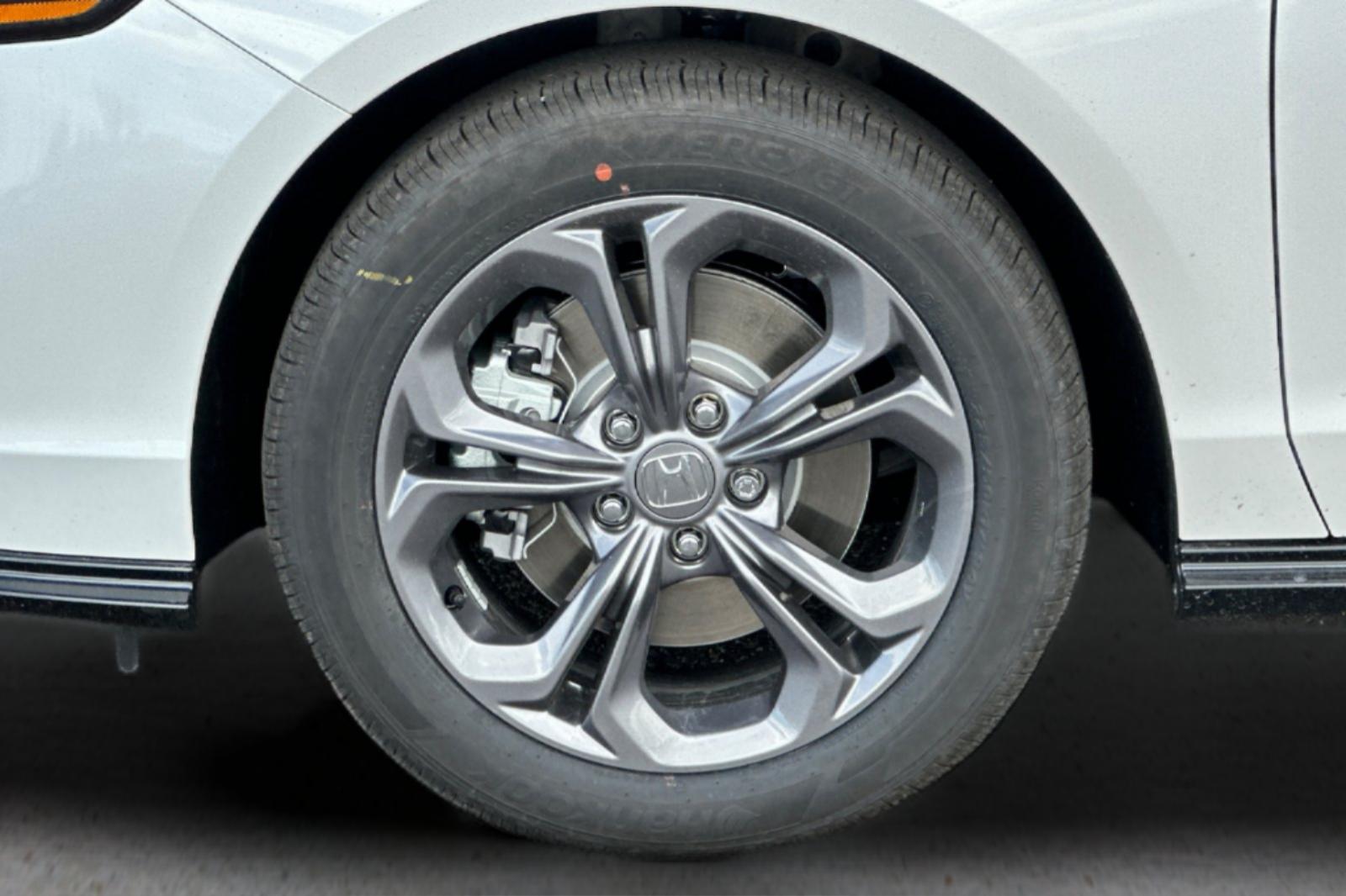 New 2026 Platinum White Pearl Honda EX-L image 30