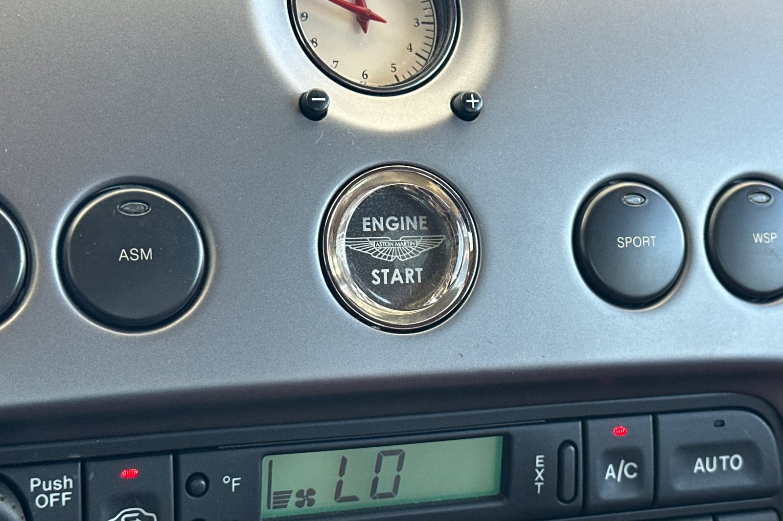 2004 Aston Martin Vanquish Base - Photo 22