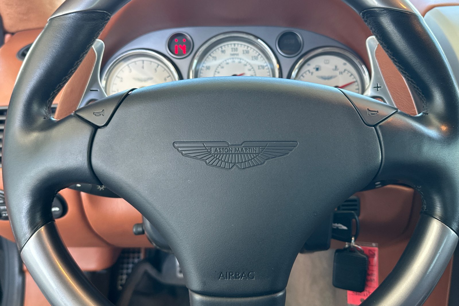 2004 Aston Martin Vanquish Base - Photo 23
