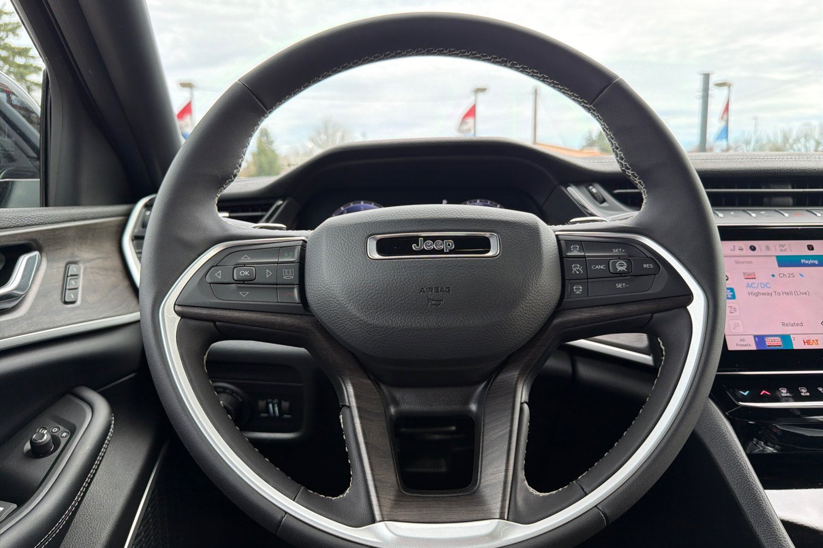Used 2026 Steel Blue Jeep Limited image 21