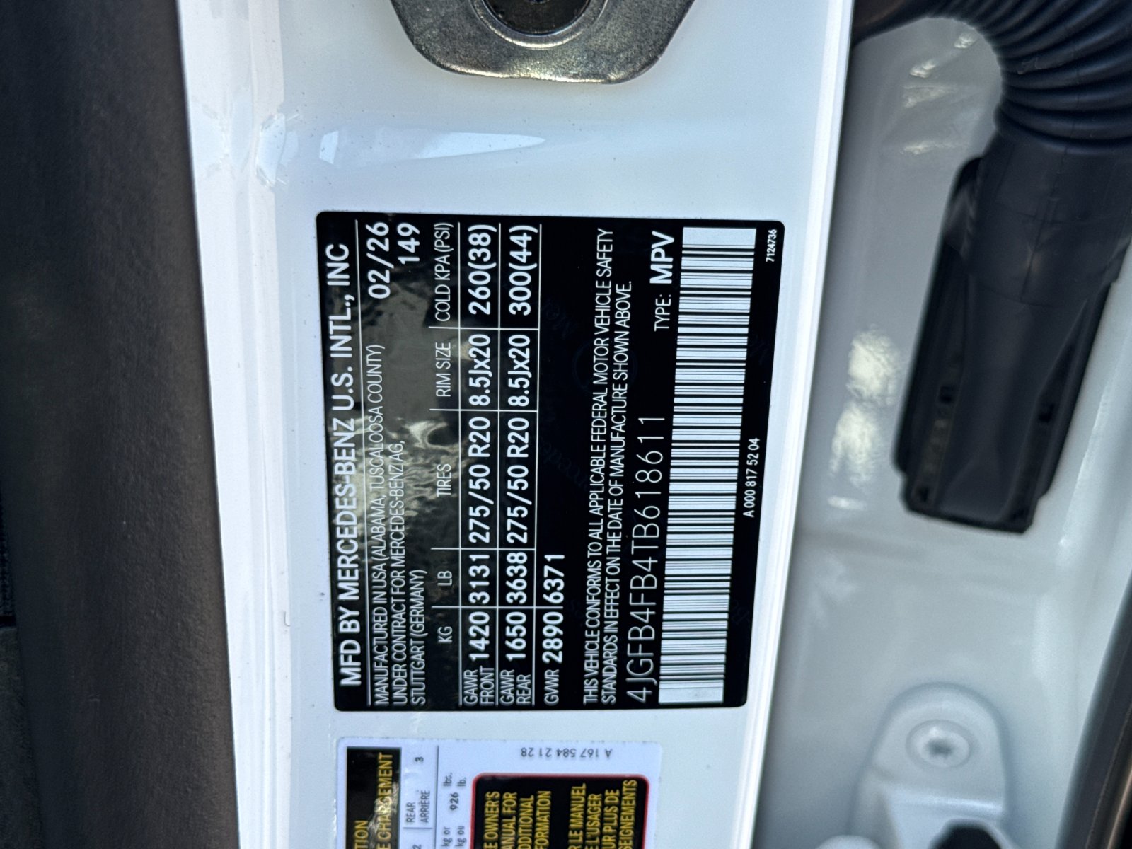 Certified Used 2026 Polar White Mercedes-Benz GLE 350 4D Sport Utility 4MATIC® image 37