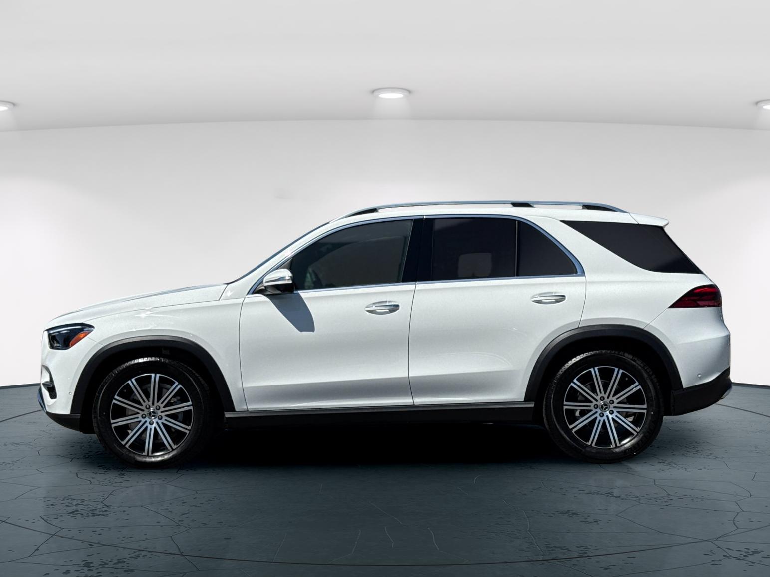 Certified Used 2026 Polar White Mercedes-Benz GLE 350 4D Sport Utility 4MATIC® image 4