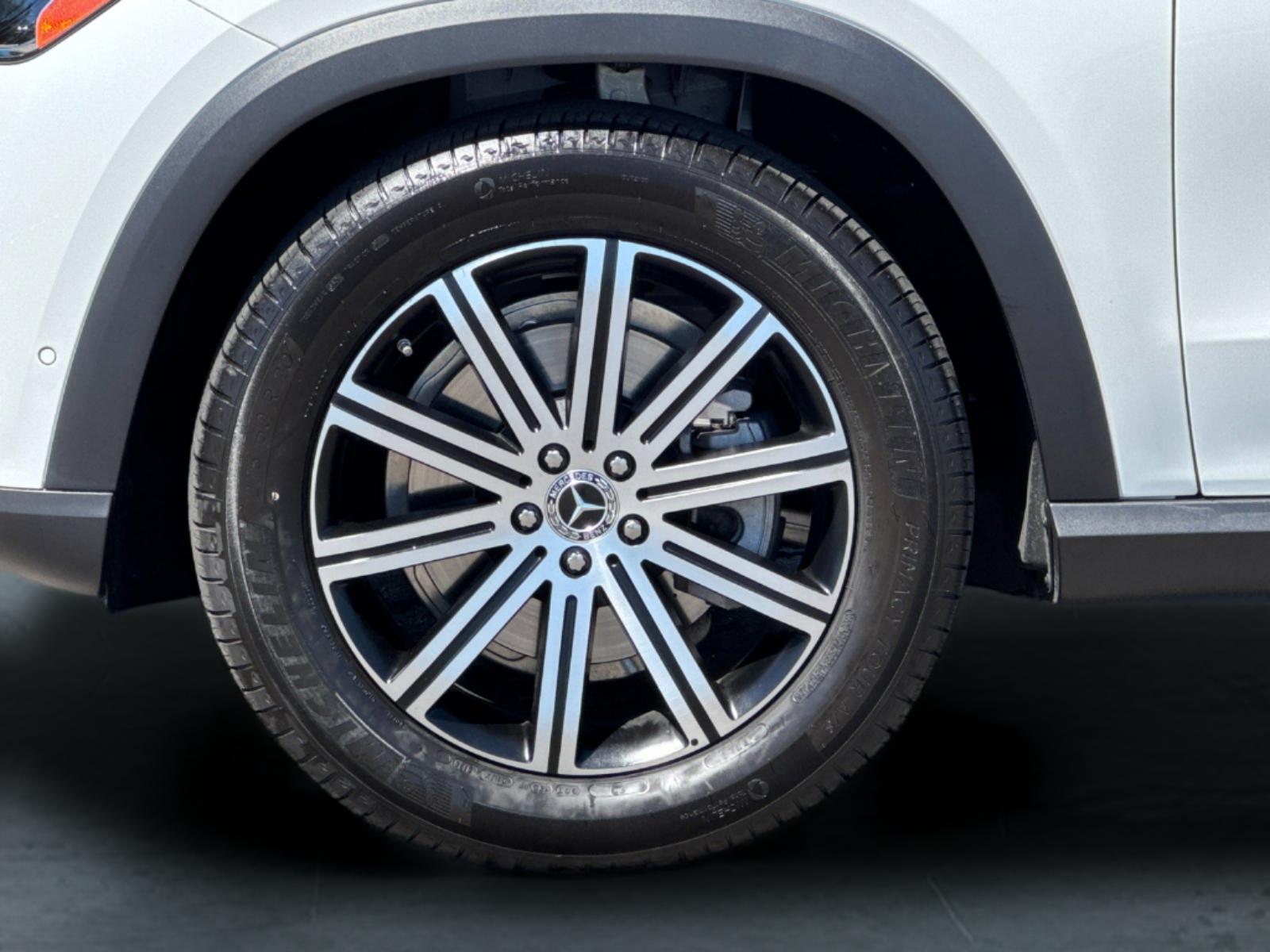 Certified Used 2026 Polar White Mercedes-Benz GLE 350 4D Sport Utility 4MATIC® image 35