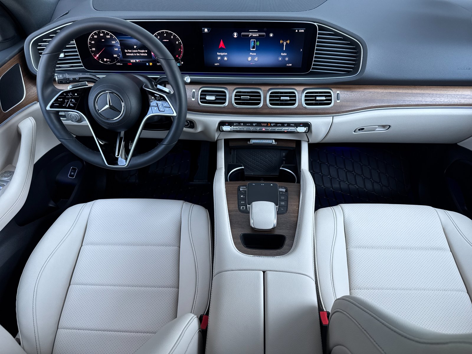 Certified Used 2026 Polar White Mercedes-Benz GLE 350 4D Sport Utility 4MATIC® image 17