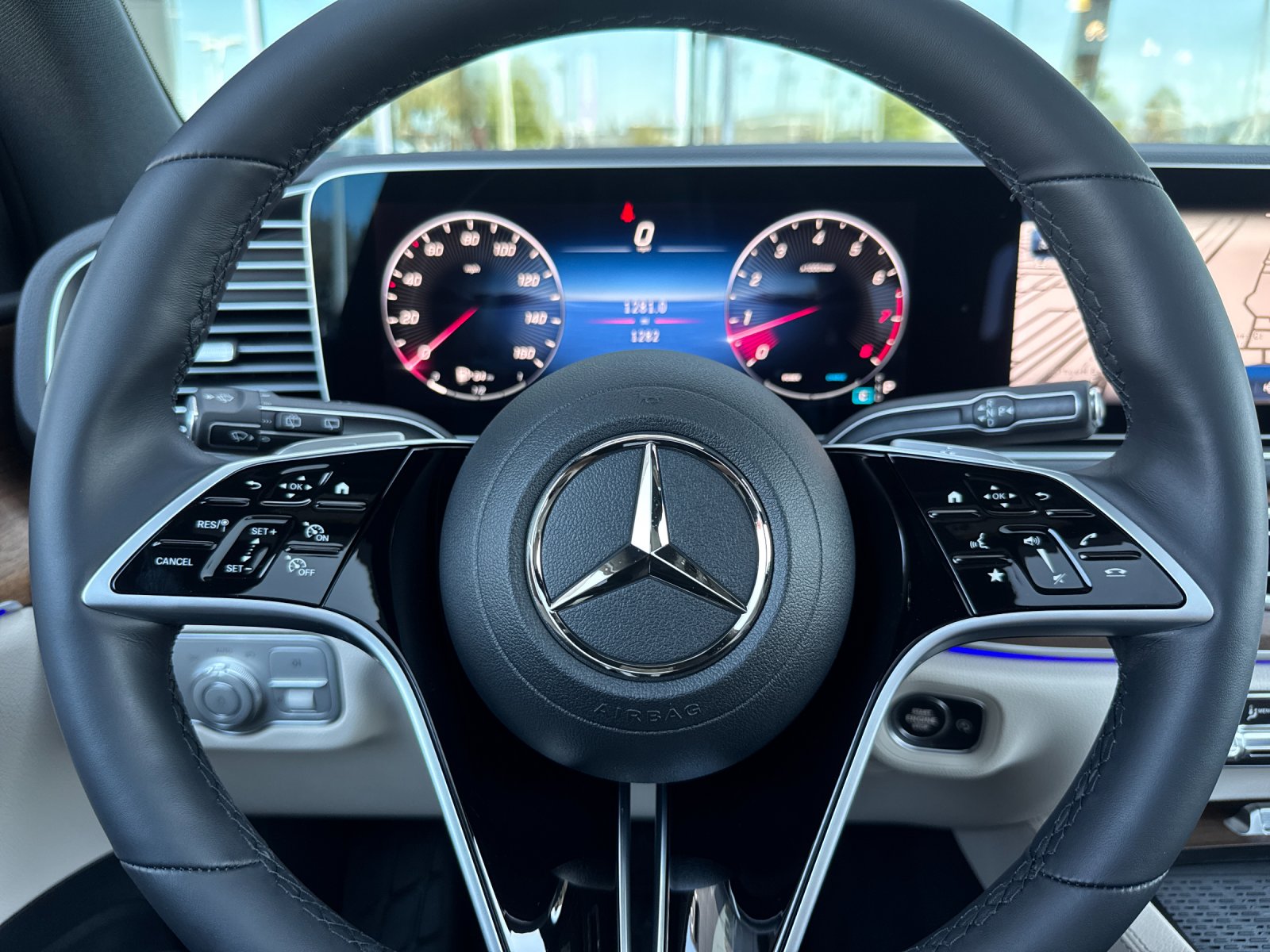 Certified Used 2026 Polar White Mercedes-Benz GLE 350 4D Sport Utility 4MATIC® image 29