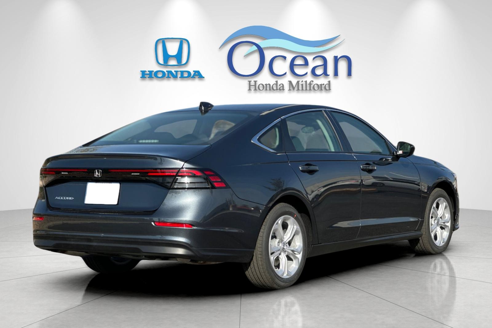 New 2026 Meteorite Gray Metallic Honda LX image 5