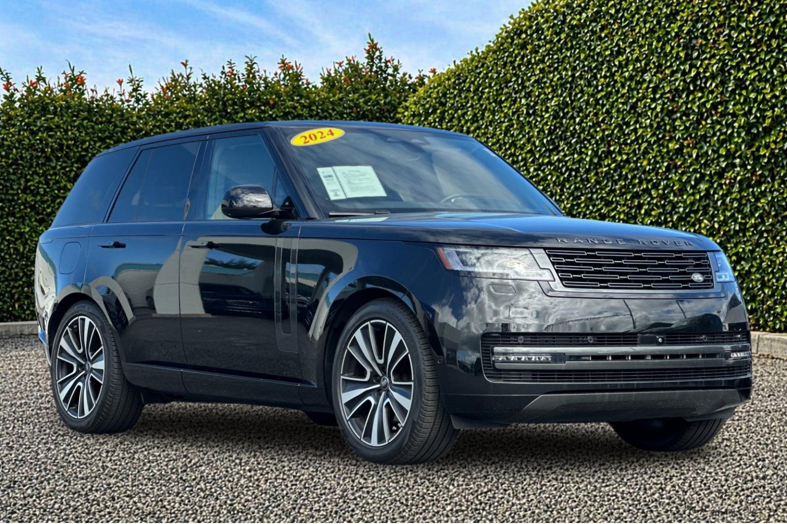 2024 Land Rover Range Rover 3.0 SE SWB's photo