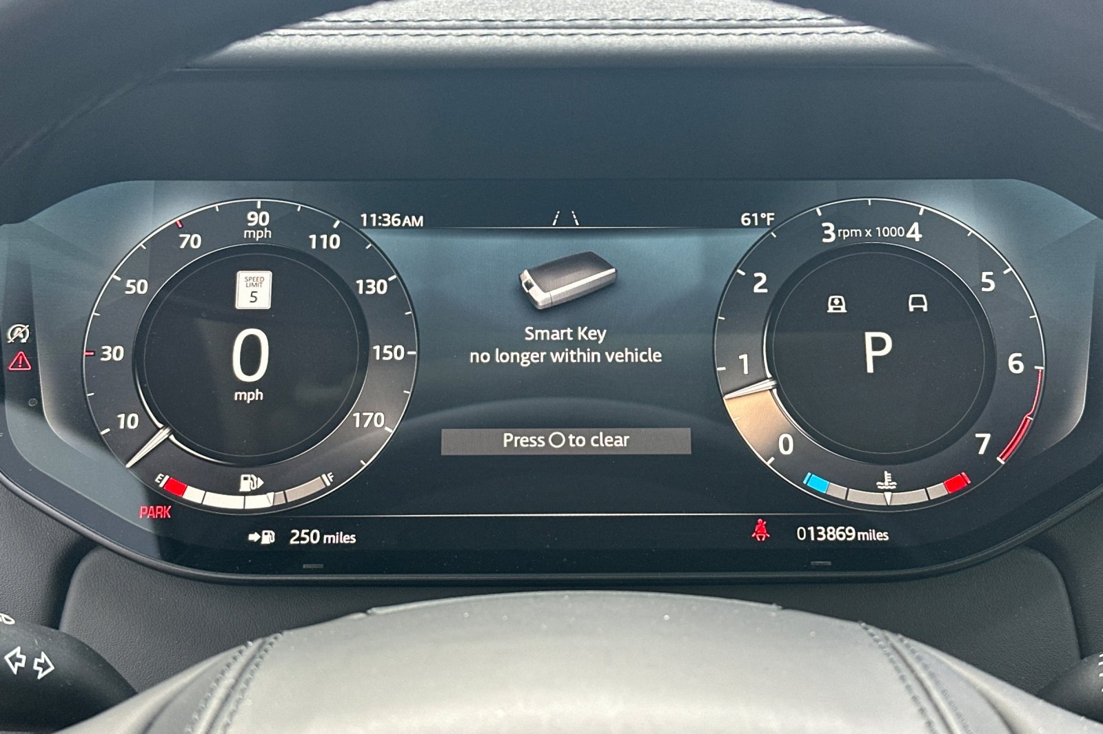 2024 Land Rover Range Rover SE - Photo 32