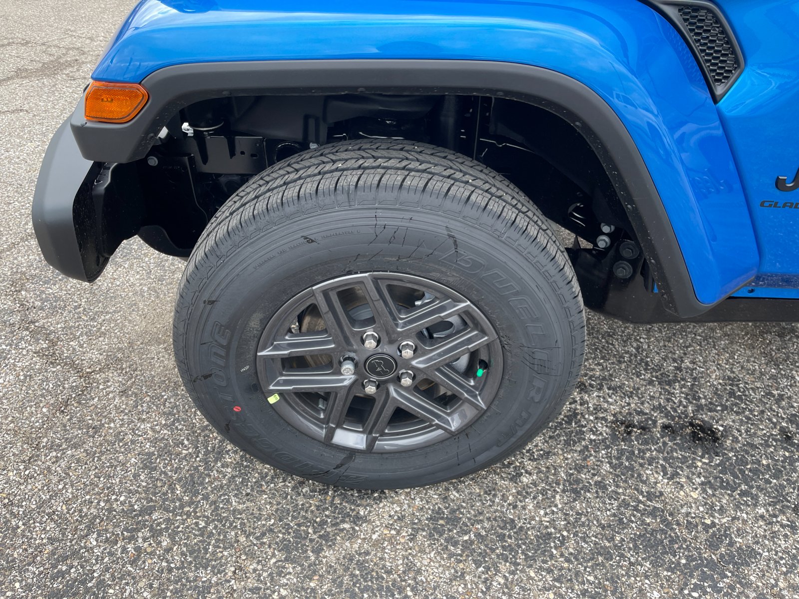 New 2026 Hydro Blue Pearlcoat Jeep Sport S image 30