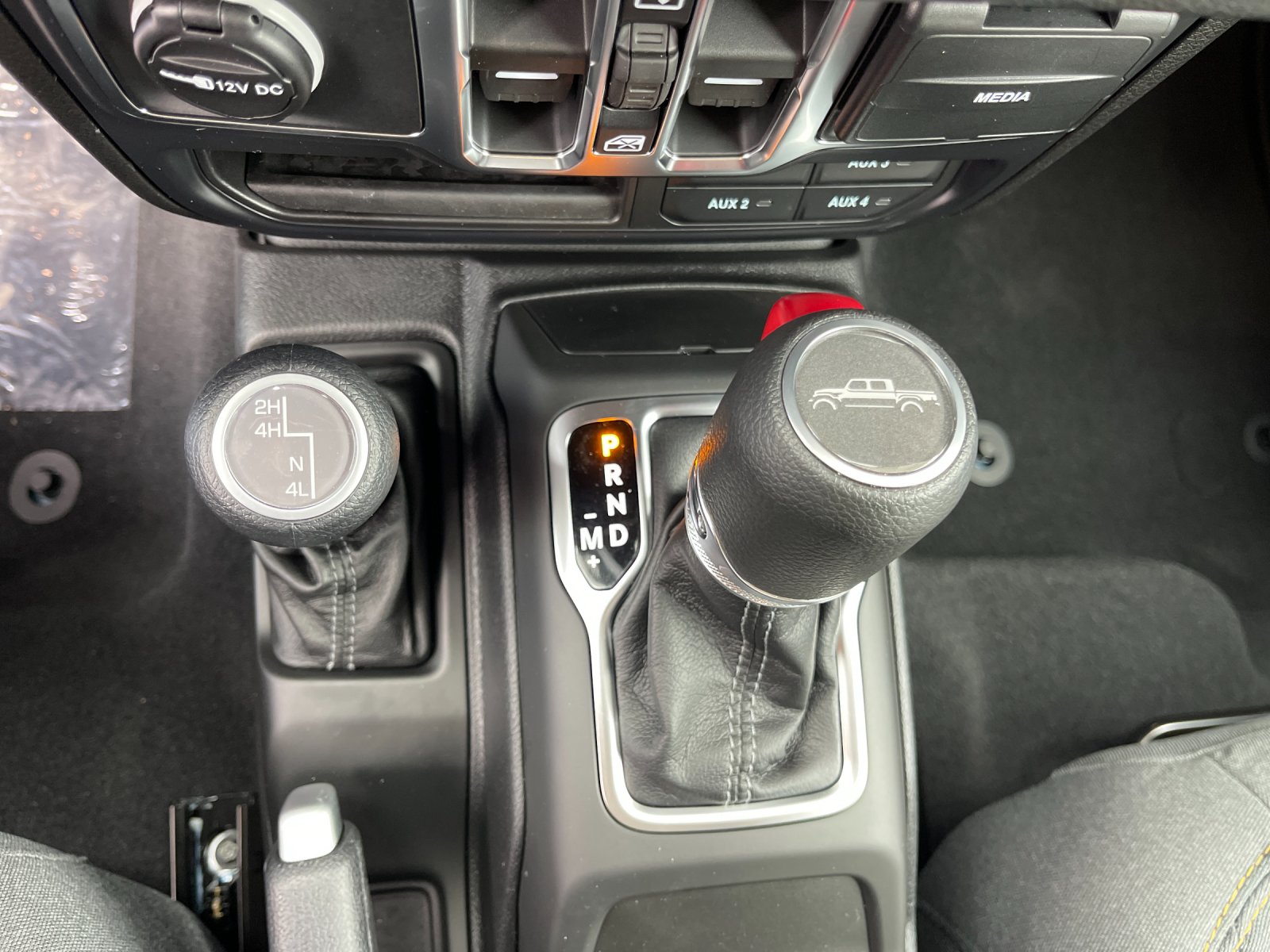 New 2026 Hydro Blue Pearlcoat Jeep Sport S image 22