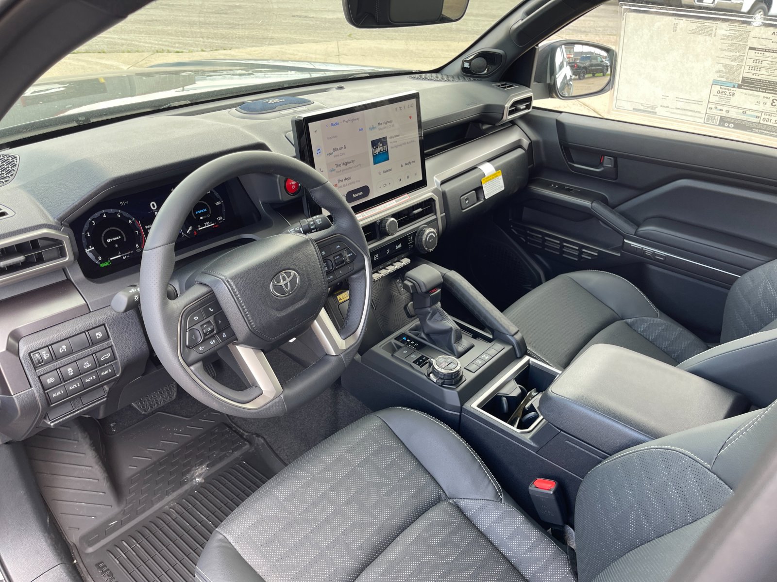 2026 Toyota 4Runner TRD Off-Road - Photo 10