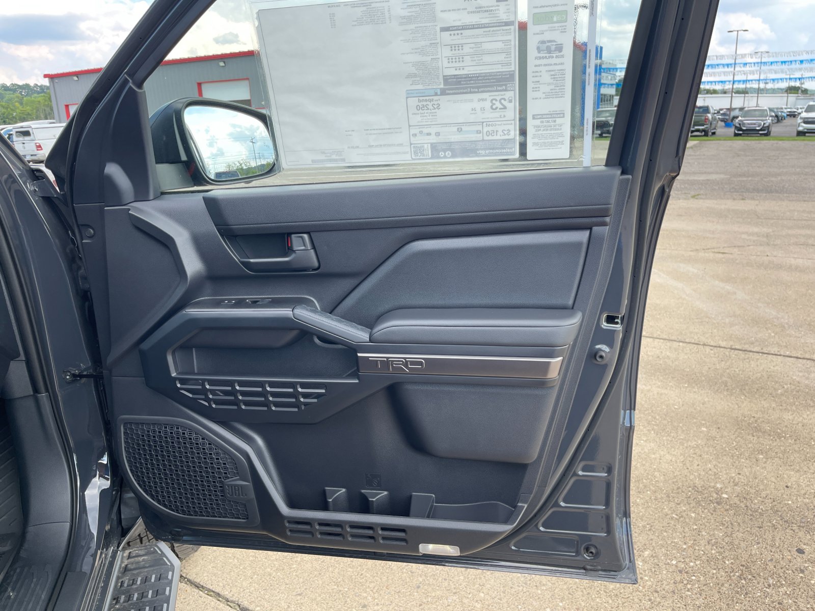 2026 Toyota 4Runner TRD Off-Road - Photo 19