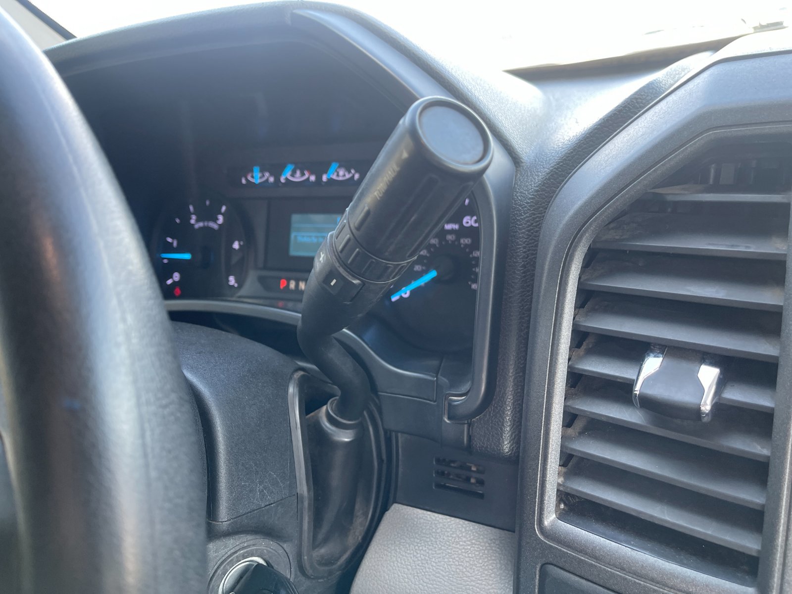 Used 2018 White Ford XL image 20