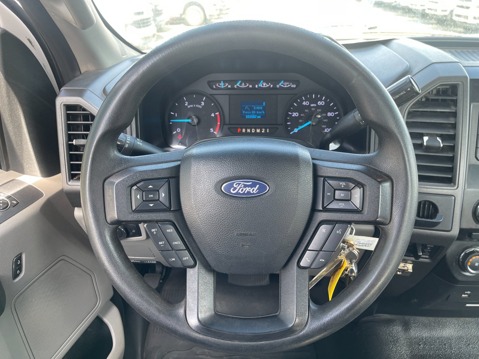 Used 2018 White Ford XL image 21