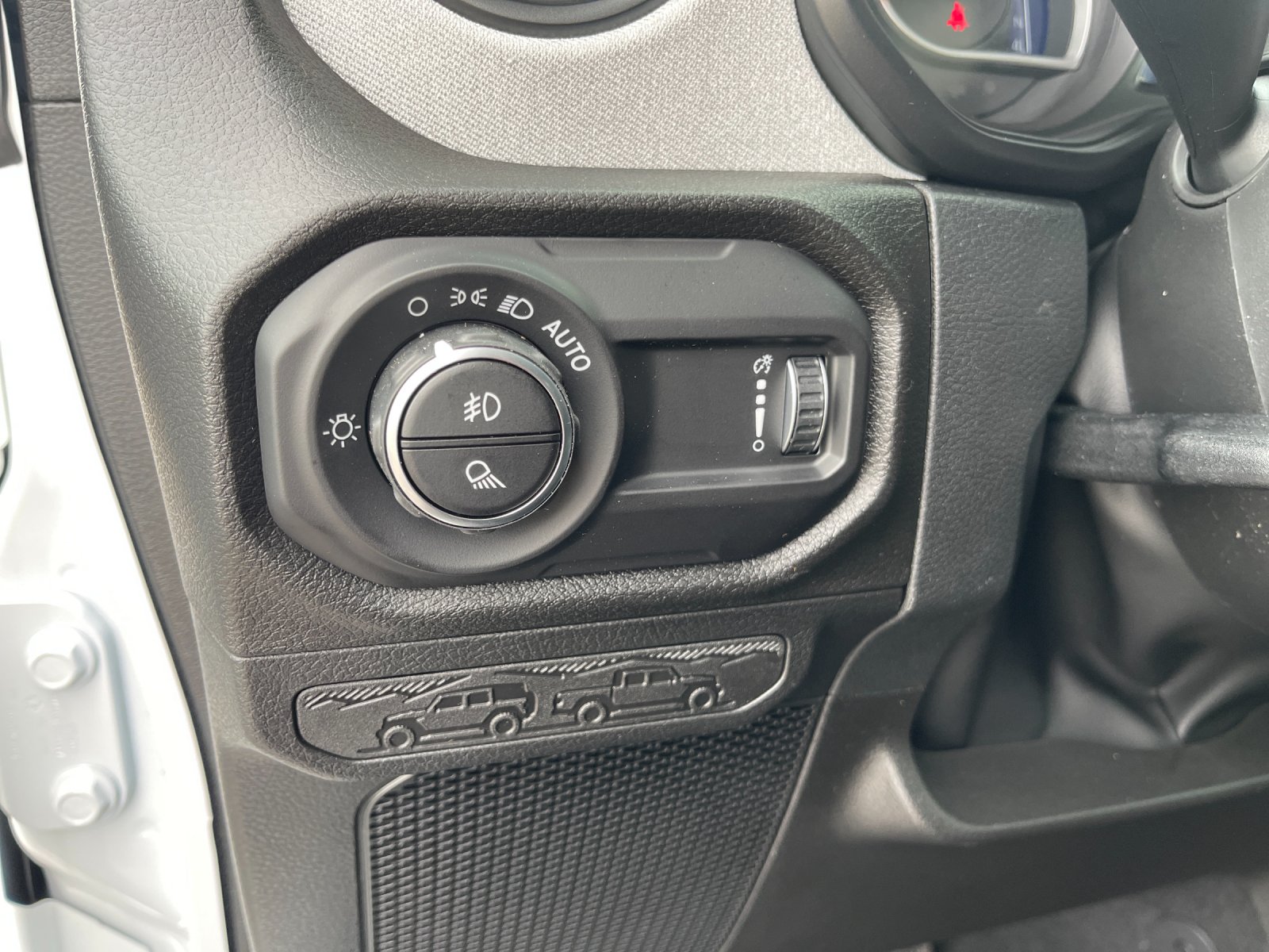 New 2026 Bright White Clearcoat Jeep Sport S image 29