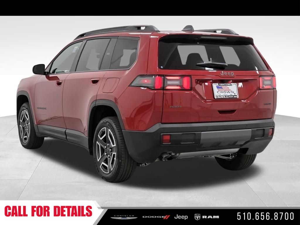 New 2026 Red Hot Pearl-Coat Exterior Paint Jeep Laredo image 7