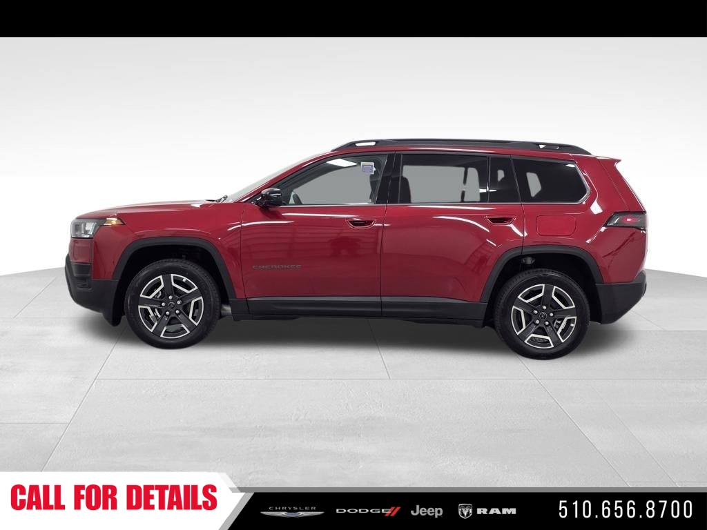 New 2026 Red Hot Pearl-Coat Exterior Paint Jeep Laredo image 8