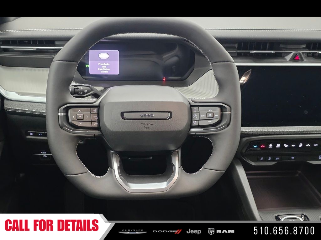 New 2026 Red Hot Pearl-Coat Exterior Paint Jeep Laredo image 12
